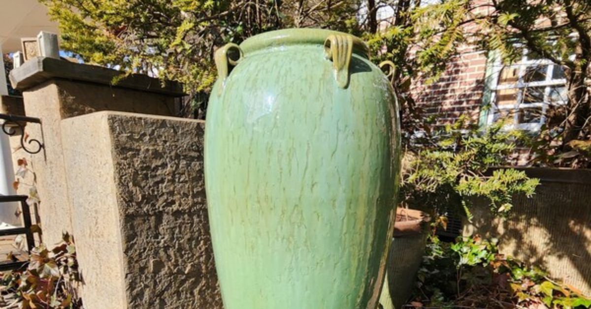 Color Selection Guide for Outdoor Pottery Fountains